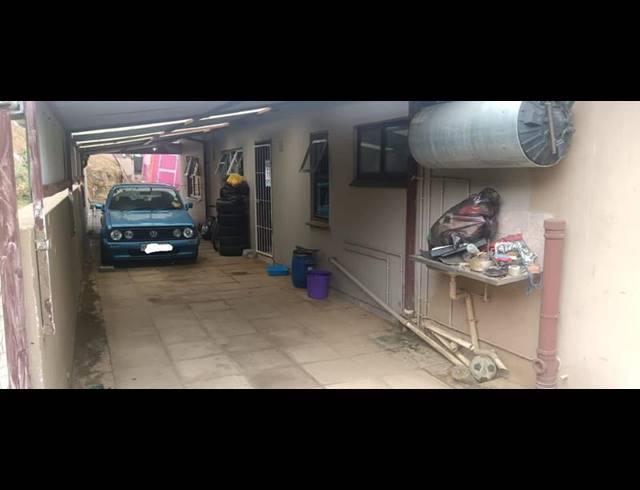 3 BEDROOM HOUSE FOR SALE IN NEWLANDS WEST